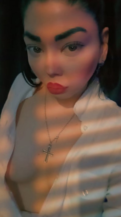 izmirescortcansu-1 izmirescortcansu-1 İzmir Escort Cansu Eve, Otele, Rezidanslara Gelirim